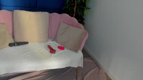 Snapshot of kamafeels chatting on November 2025 06:15:02 AM KamaFeels online show from November 2025 06:15:02 AM