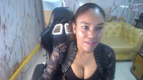 Snapshot of kamala_a chatting on November 2025 12:47:01 PM Kamala. Live 2100 - 600 online show from November 2025 12:47:01 PM