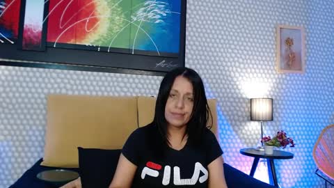 Kami online show from April 2026 07:49:02 PM