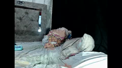 Snapshot of kamila_horney chatting on February 2026 12:50:02 AM kamila_horney online show from February 2026 12:50:02 AM