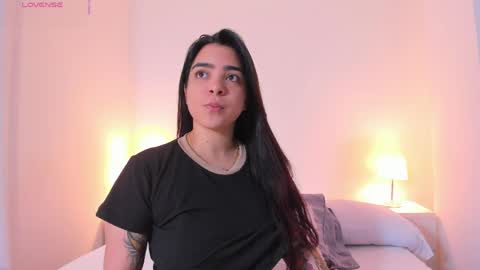 Kamila Betancourt online show from May 2026 12:54:02 PM