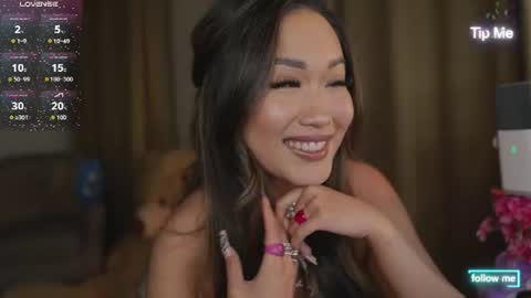 Snapshot of kamilee__xo chatting on June 2026 06:42:01 PM kamilee__xo online show from June 2026 06:42:01 PM