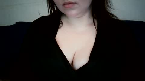 Snapshot of kamillalalove chatting on February 2025 12:25:02 PM KamillaLaLove online show from February 2025 12:25:02 PM