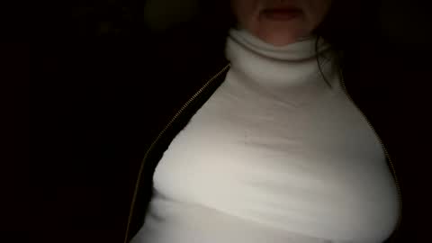 Snapshot of kamillalalove chatting on March 2025 01:40:02 PM KamillaLaLove online show from March 2025 01:40:02 PM