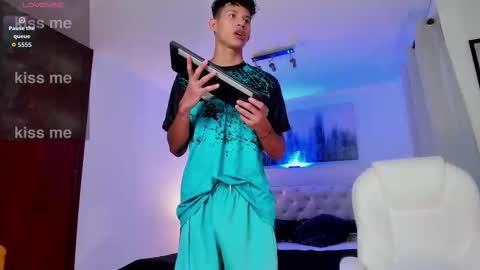 Snapshot of kamisuarezz chatting on February 2026 06:39:02 PM Kami online show from February 2026 06:39:02 PM