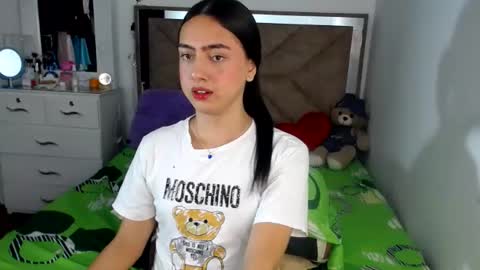Snapshot of kammi_candy chatting on June 2026 01:36:02 AM -- kammi -- online show from June 2026 01:36:02 AM