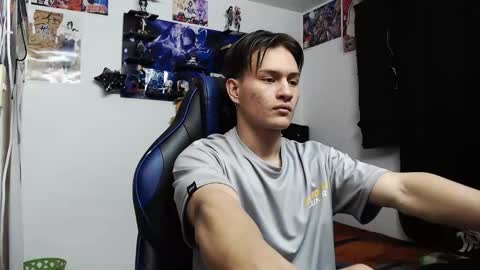 Snapshot of kanekixxxhot chatting on September 2025 03:25:01 PM andres online show from September 2025 03:25:01 PM