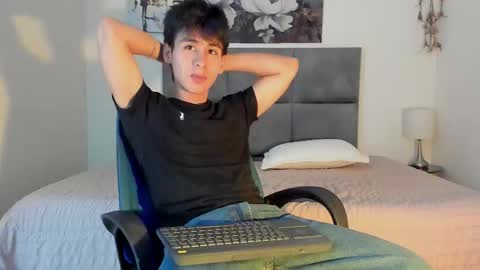 Snapshot of kaneky_07 chatting on October 2025 01:28:01 AM dowglas online show from October 2025 01:28:01 AM