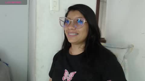 Snapshot of kanroji_mitsuri_11 chatting on September 2025 07:50:01 PM Sanctuary online show from September 2025 07:50:01 PM