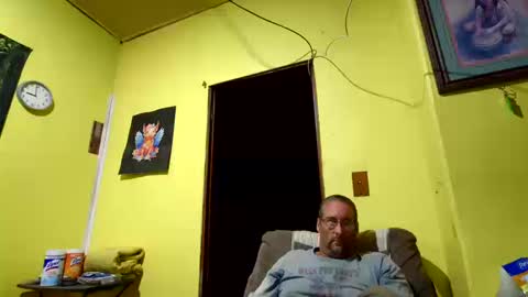 Snapshot of kansasfarmer1 chatting on October 2025 01:59:02 AM kansasfarmer1 online show from October 2025 01:59:02 AM
