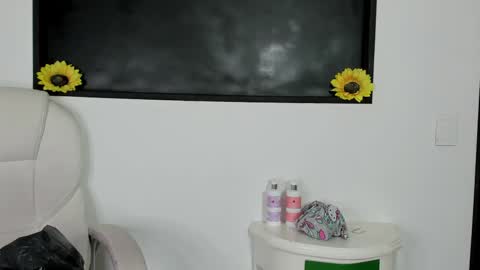 kaoryy_1 online show from June 2026 11:26:02 AM
