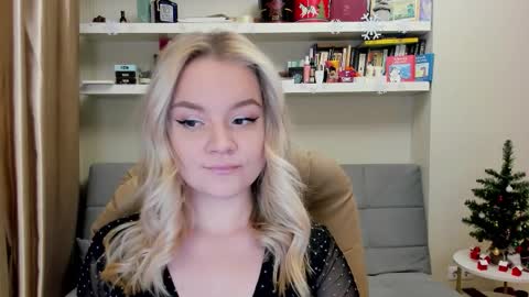 Snapshot of kara_smith_ chatting on January 2026 12:23:02 AM Kara. Off from 15th till 24th of December online show from January 2026 12:23:02 AM