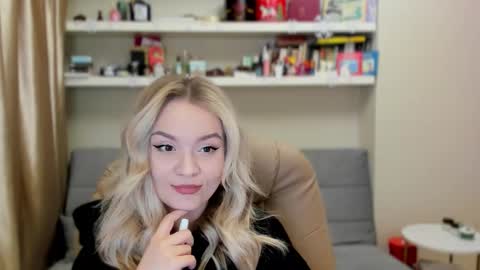 Snapshot of kara_smith_ chatting on February 2026 12:42:01 AM Kara. Off from 15th till 24th of December online show from February 2026 12:42:01 AM