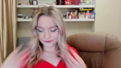 Snapshot of kara_smith_ chatting on February 2026 11:45:01 PM Kara. Off from 15th till 24th of December online show from February 2026 11:45:01 PM