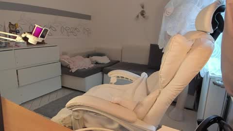 karen0092 online show from May 2026 11:27:02 AM