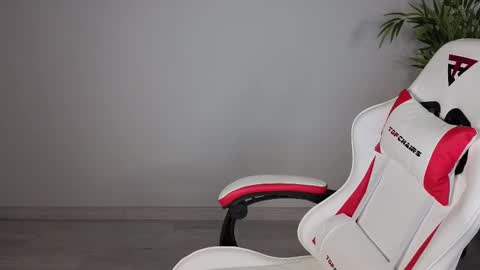 Snapshot of karen_lxve chatting on March 2026 08:20:02 AM Karen online show from March 2026 08:20:02 AM