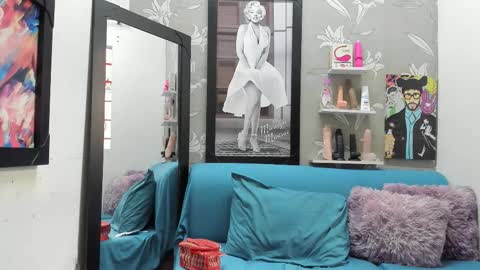 Karen online show from January 2026 07:50:02 PM