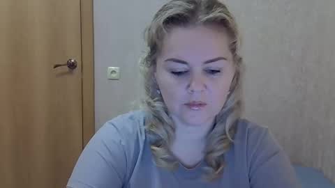 karennelsonx online show from November 2025 12:27:02 PM