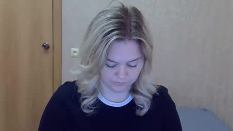 karennelsonx online show from April 2026 12:29:02 PM