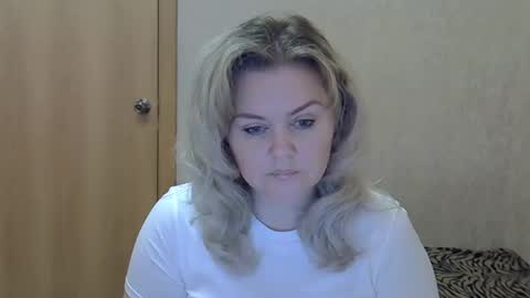 karennelsonx online show from May 2026 02:45:01 PM