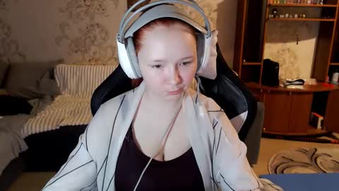 Lisa Backler online show from October 2025 04:09:01 PM