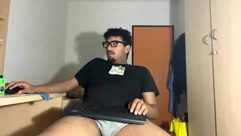 karim03larbi online show from March 2025 07:43:02 PM