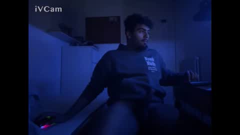 karim03larbi online show from November 2025 03:23:01 PM