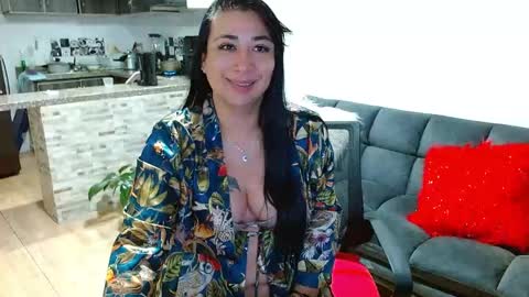 karime lee online show from April 2026 10:29:01 AM