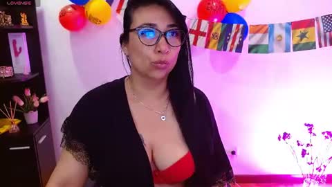 karime lee online show from June 2026 10:13:01 AM
