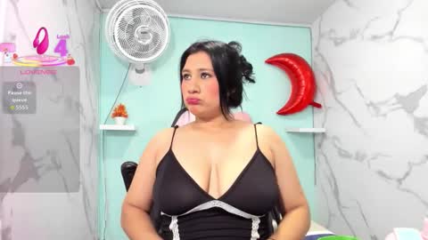 Snapshot of karime_sexygirl chatting on October 2025 11:25:01 AM Karime online show from October 2025 11:25:01 AM