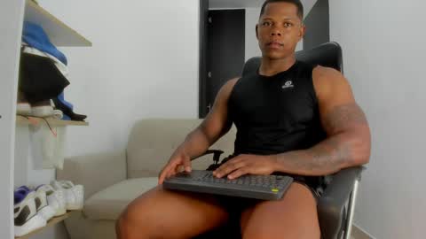 Snapshot of karimthompson chatting on April 2026 05:43:02 PM Karim online show from April 2026 05:43:02 PM