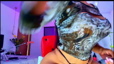 karina4squirt online show from June 2026 04:38:01 PM