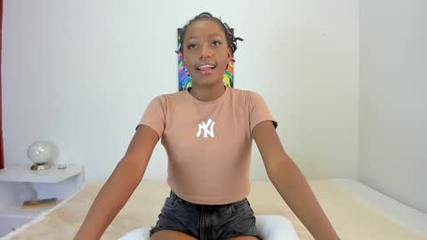 karina_lopez7 online show from February 2025 08:23:02 PM