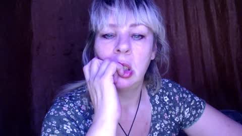 Snapshot of karina_ren chatting on December 2024 08:23:02 AM Karina online show from December 2024 08:23:02 AM