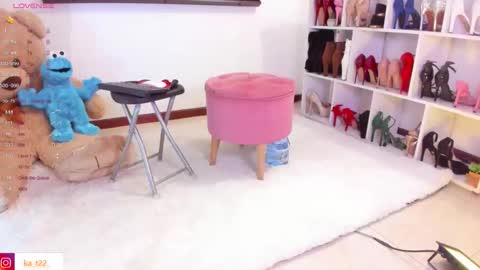 Snapshot of karina_torres_ chatting on October 2025 12:19:01 AM Karina online show from October 2025 12:19:01 AM