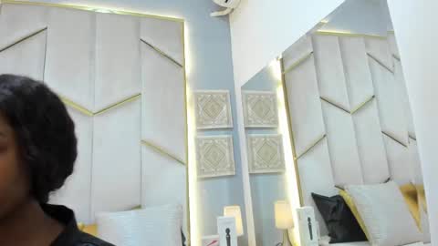 karinaacox online show from April 2026 12:28:02 PM