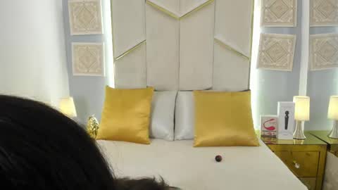 karinaacox online show from May 2026 02:45:01 PM