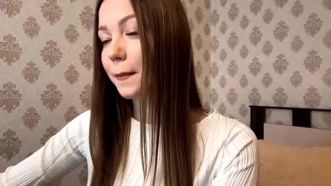 Violet online show from October 2025 03:40:02 AM