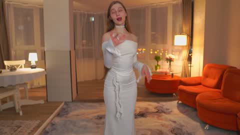 Snapshot of karisacondelario chatting on March 2026 02:57:01 PM Linn online show from March 2026 02:57:01 PM