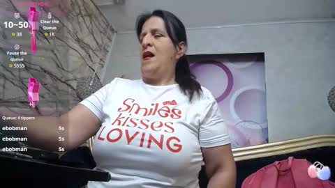 Karito online show from October 2025 11:18:01 AM