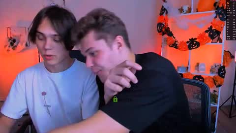 Snapshot of karl_mans chatting on November 2025 07:48:02 PM Karl online show from November 2025 07:48:02 PM