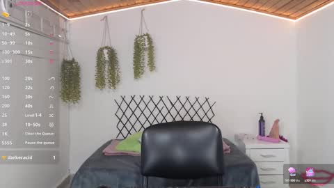 Snapshot of karla_charloby chatting on October 2025 03:41:01 PM Karla online show from October 2025 03:41:01 PM