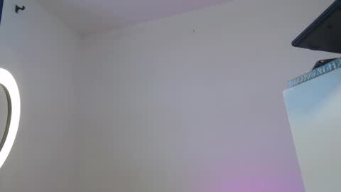 Snapshot of karla_dior chatting on January 2025 03:26:01 PM DIOR online show from January 2025 03:26:01 PM