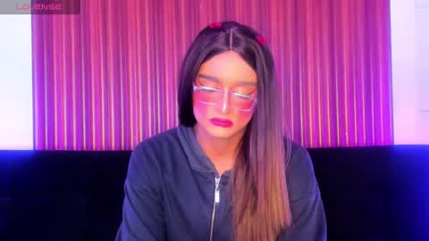 Snapshot of karla_dior chatting on February 2025 01:38:01 PM DIOR online show from February 2025 01:38:01 PM