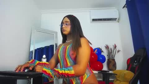 Snapshot of karla_dior chatting on February 2025 06:26:02 PM DIOR online show from February 2025 06:26:02 PM