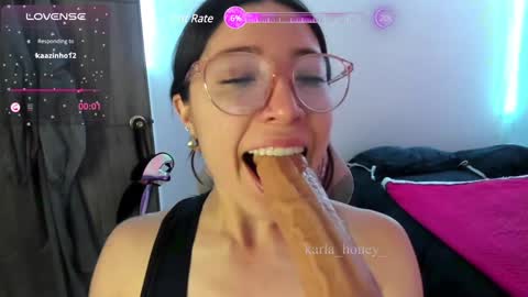 Snapshot of karla_honey_ chatting on December 2024 12:22:01 AM Karla online show from December 2024 12:22:01 AM