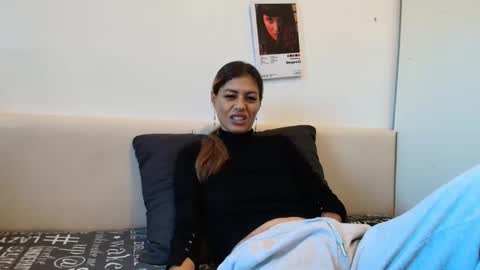 Crystyna online show from October 2025 07:31:02 AM