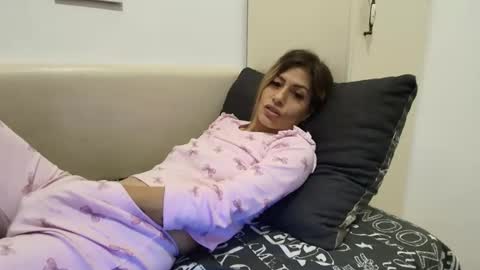 Crystyna online show from October 2025 04:51:02 AM