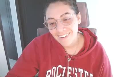 Snapshot of karlie_kloy chatting on September 2025 05:05:02 PM kloy online show from September 2025 05:05:02 PM