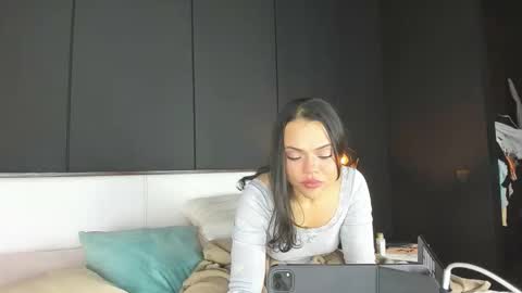 Snapshot of karlizth chatting on March 2026 10:07:02 AM KarolCorreaT online show from March 2026 10:07:02 AM